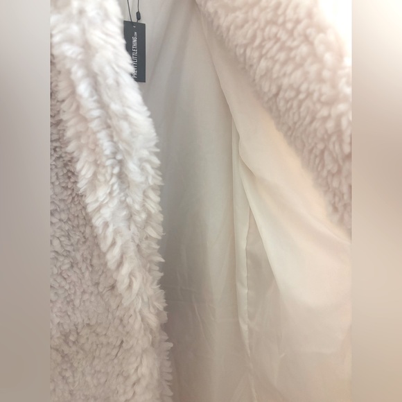 NWT PLT PRETTYLITTLETHING Soft Touch Longline Borg Coat Cream Size US 2 UK 6 - Picture 14 of 16